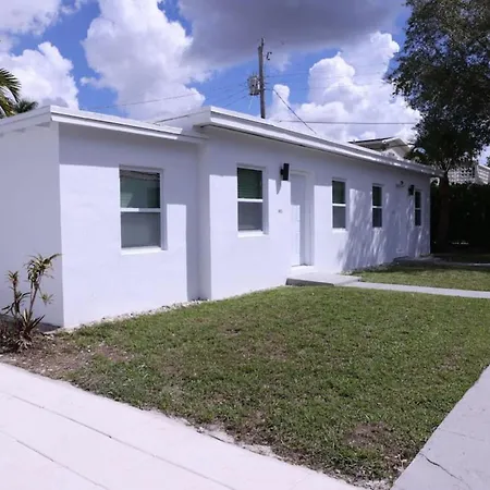 Douglas Rd Apartments Miami Exterior photo