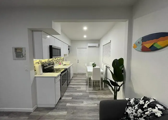 Douglas Rd Apartments