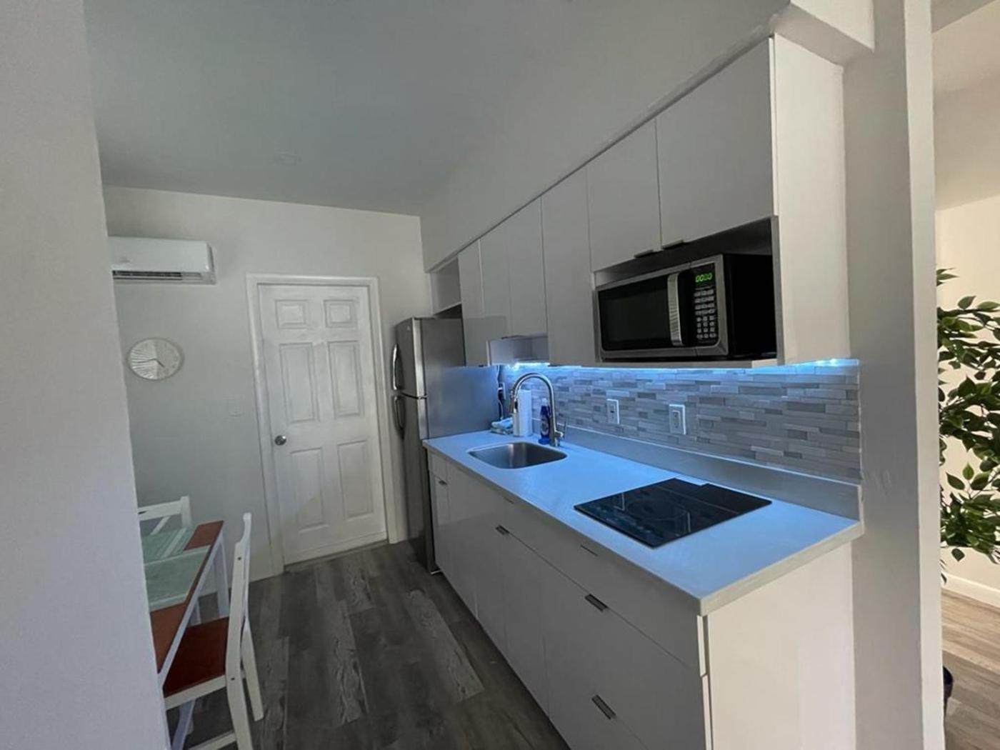 Douglas Rd Apartamento *