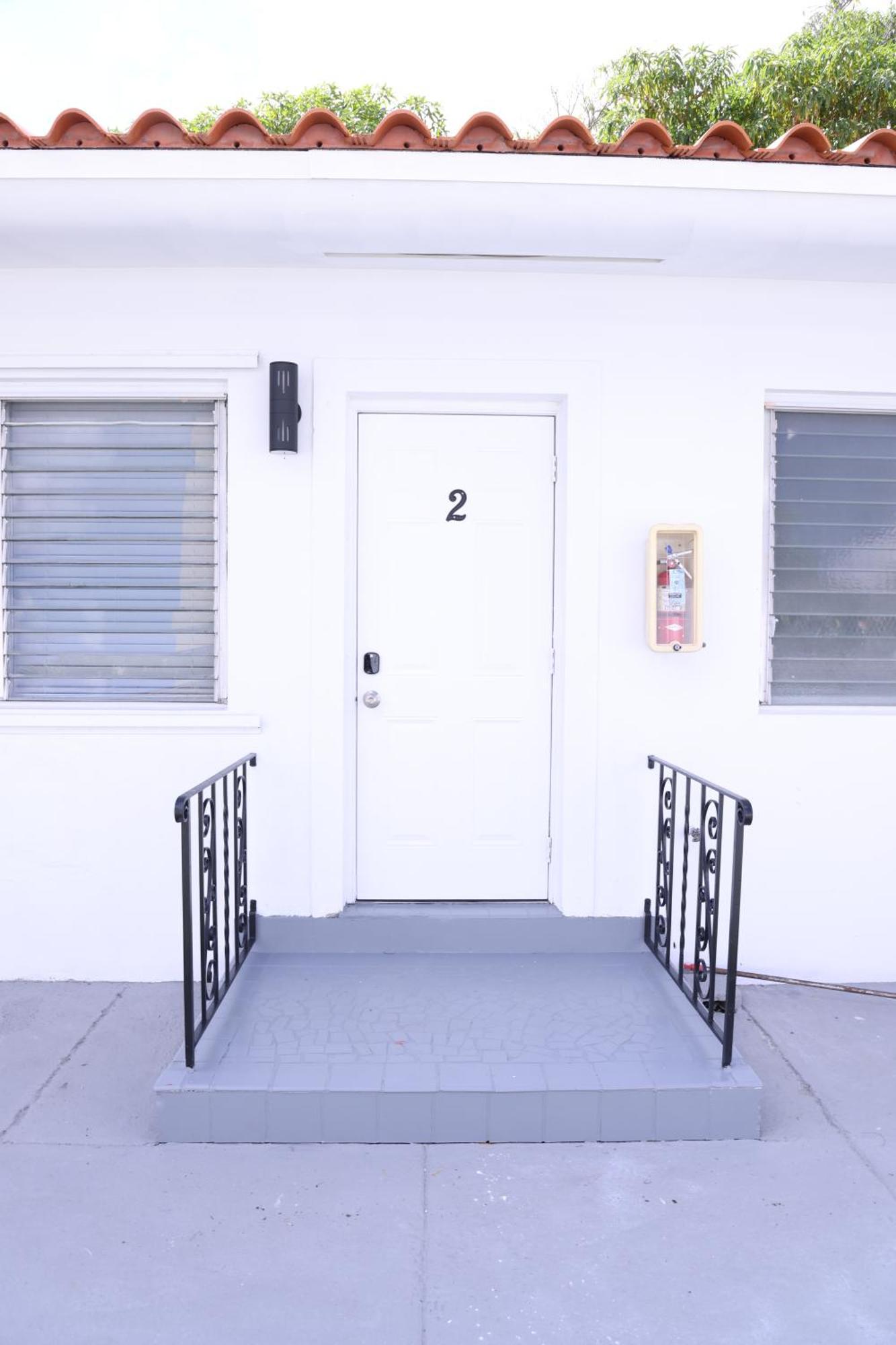 Douglas Rd Apartamento *