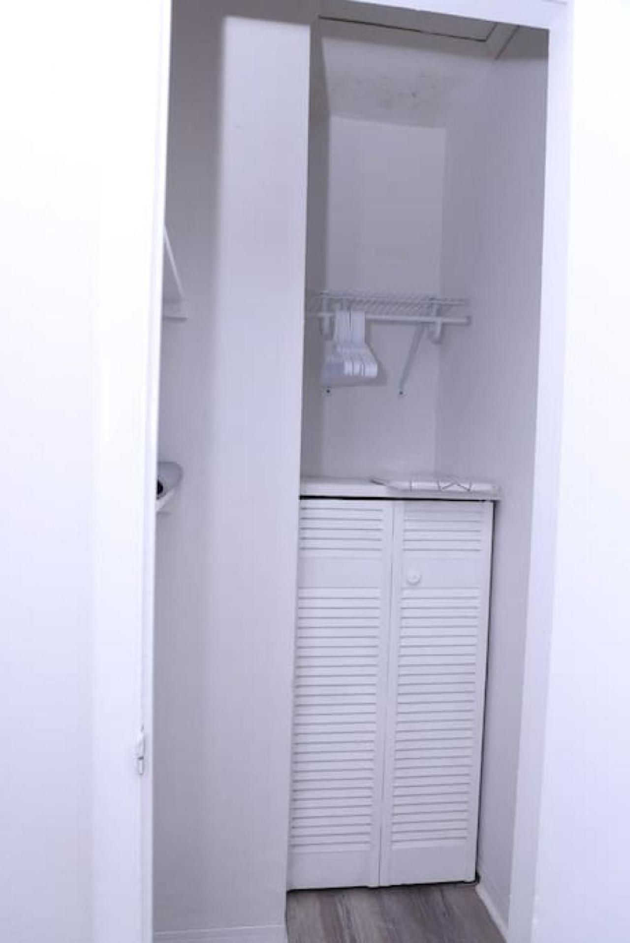 Douglas Rd Apartamento *